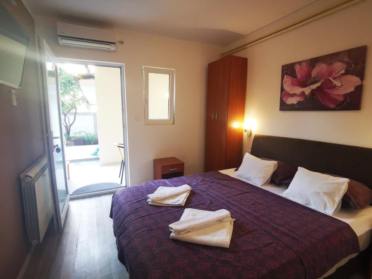 Radovic Apartments Budva Oda fotoğraf